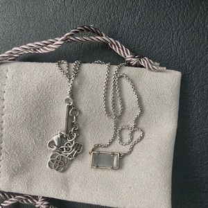 Kendra Scott necklace